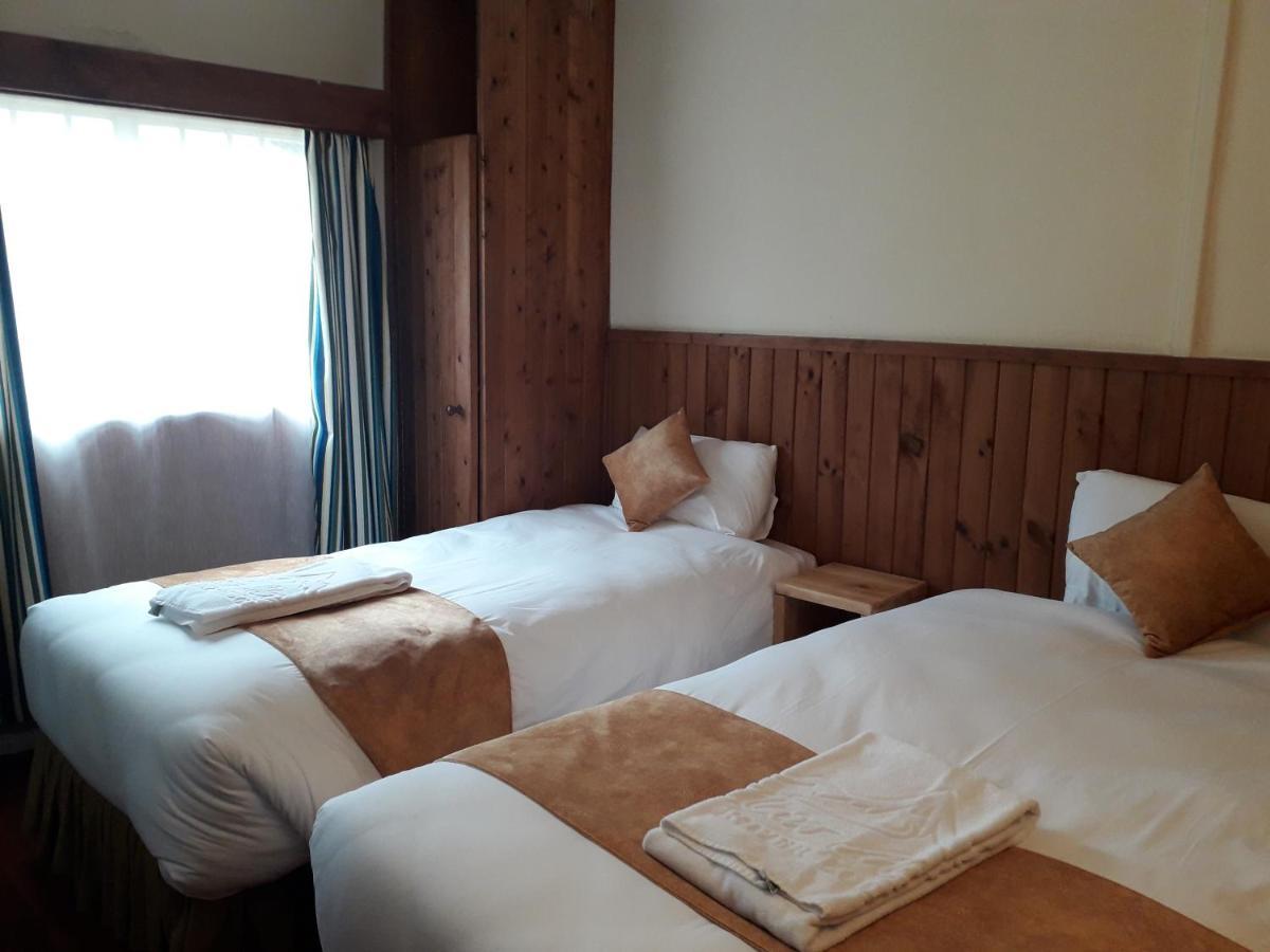 Naro Moru River Lodge ภายนอก รูปภาพ