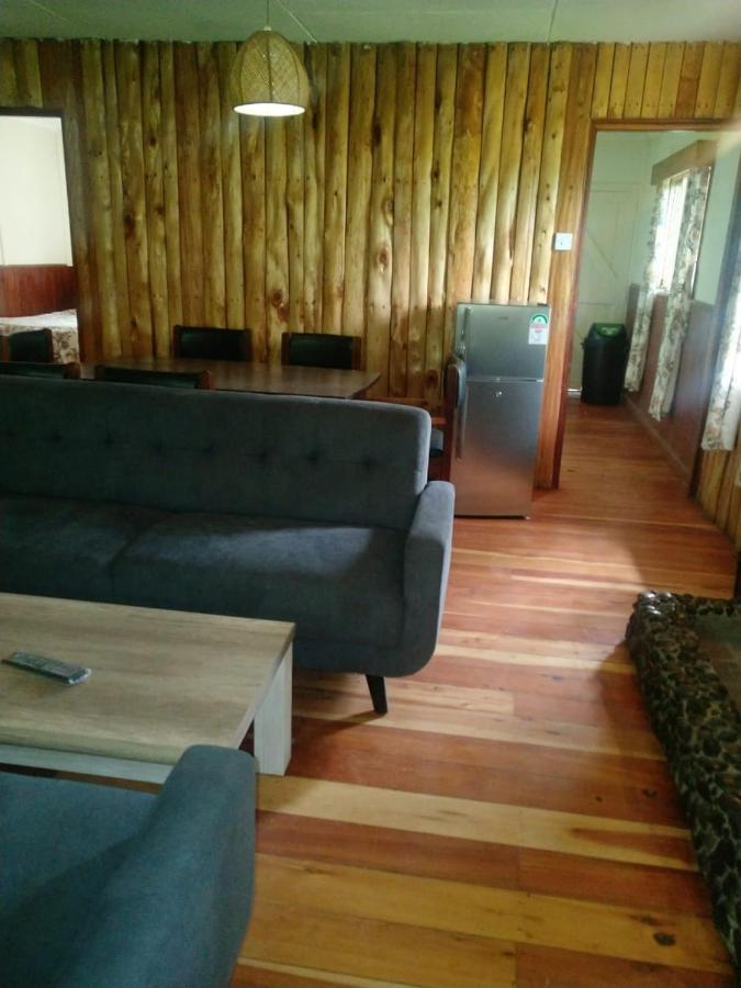 Naro Moru River Lodge ภายนอก รูปภาพ