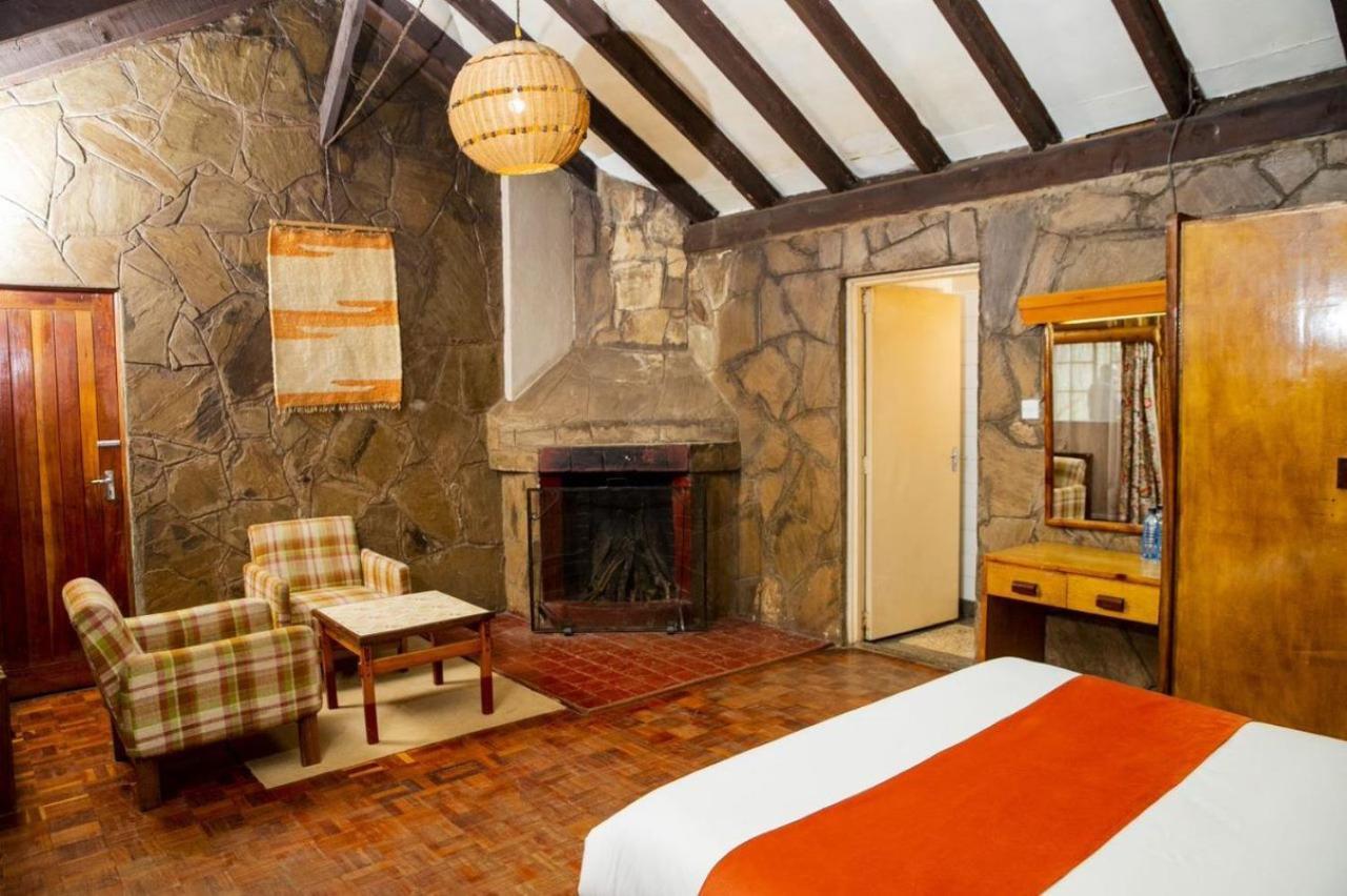 Naro Moru River Lodge ภายนอก รูปภาพ