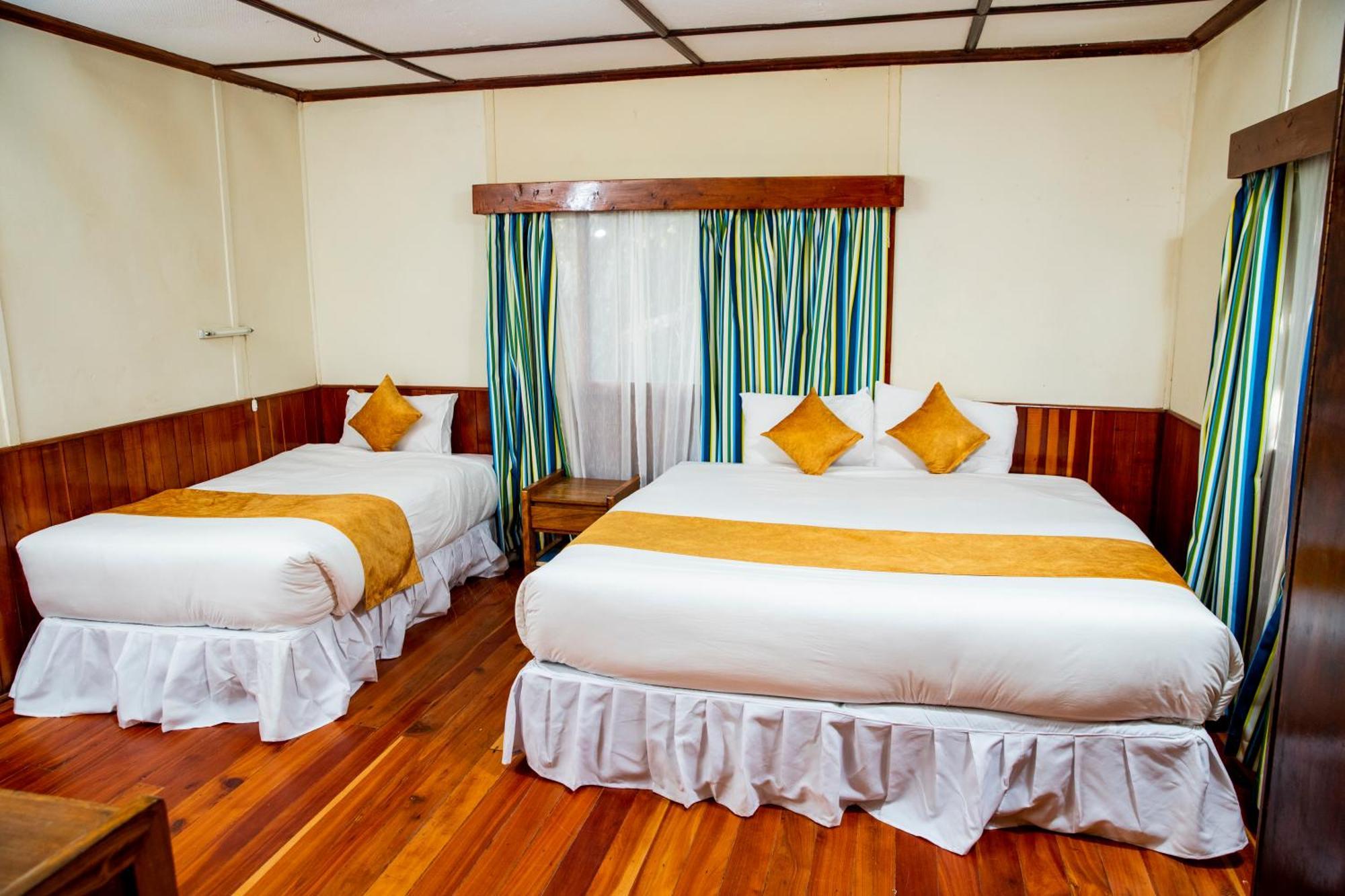 Naro Moru River Lodge ภายนอก รูปภาพ
