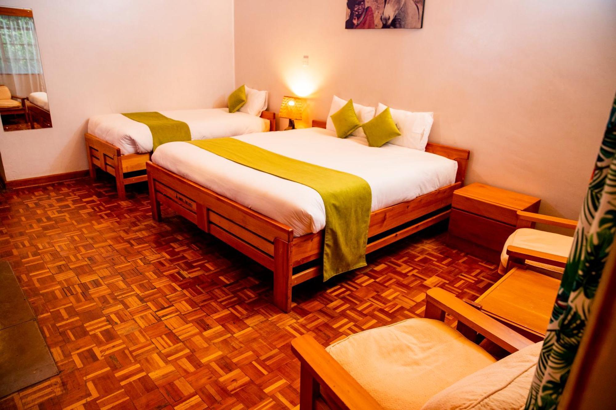 Naro Moru River Lodge ภายนอก รูปภาพ
